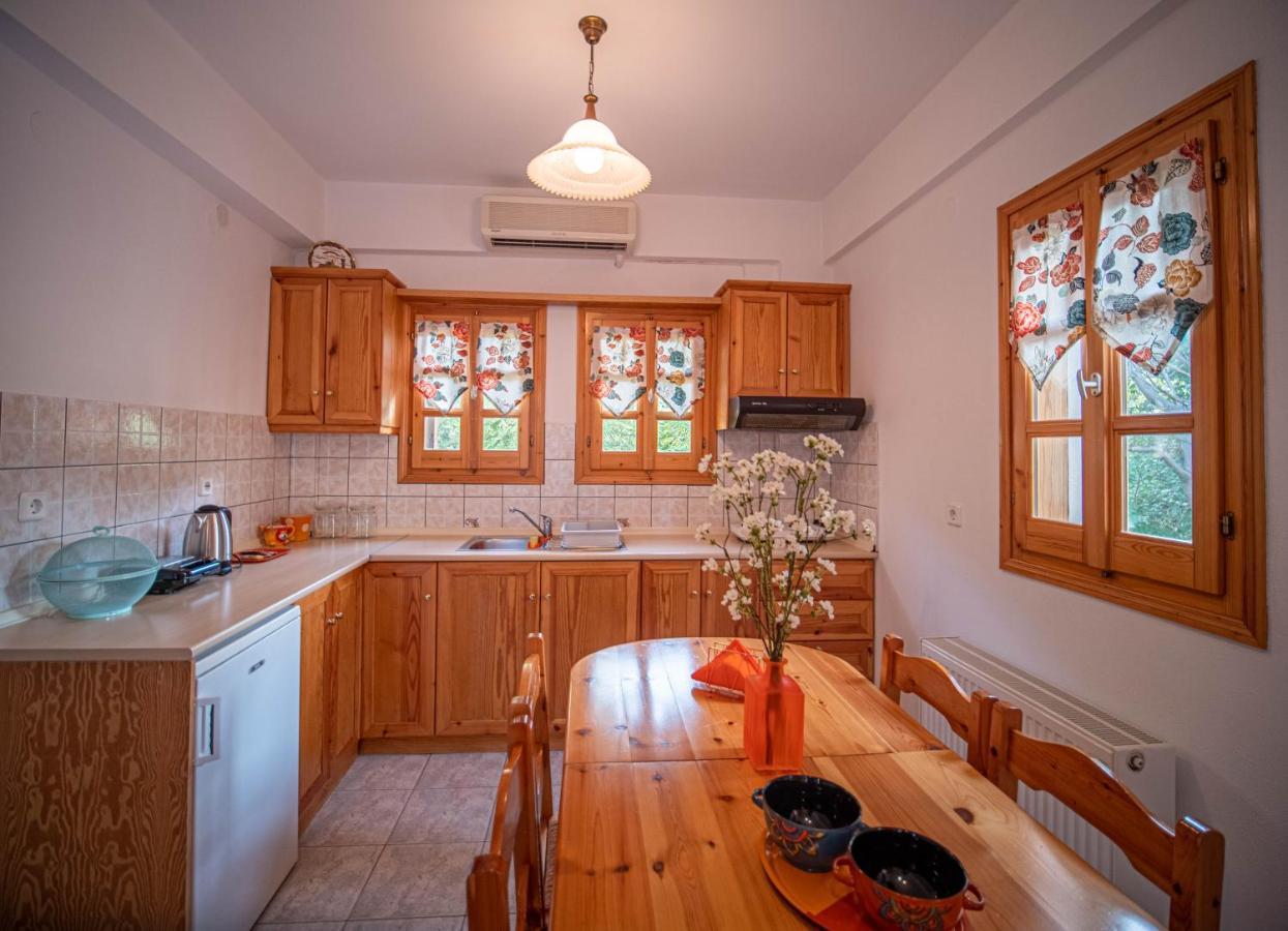 Orange House For Big Families In Damouchari - Delicious Houses Exteriör bild