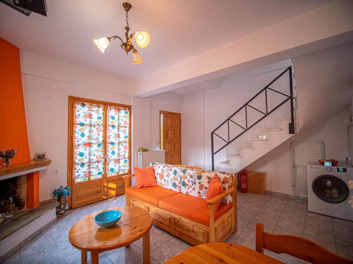 Orange House For Big Families In Damouchari - Delicious Houses Exteriör bild