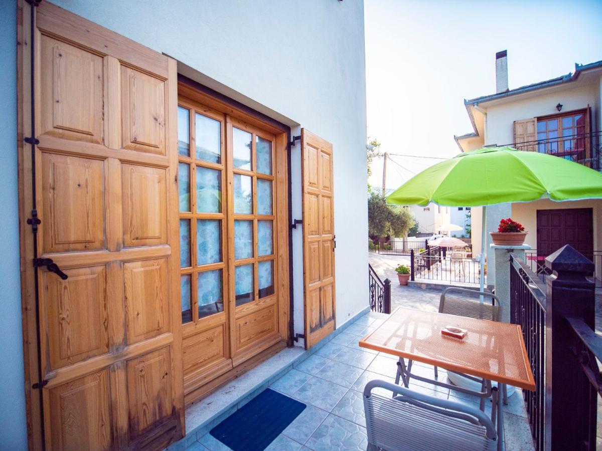 Orange House For Big Families In Damouchari - Delicious Houses Exteriör bild