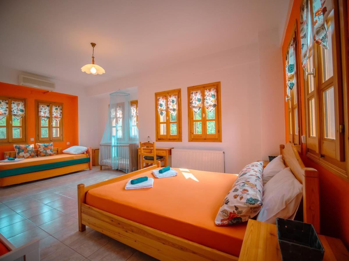 Orange House For Big Families In Damouchari - Delicious Houses Exteriör bild